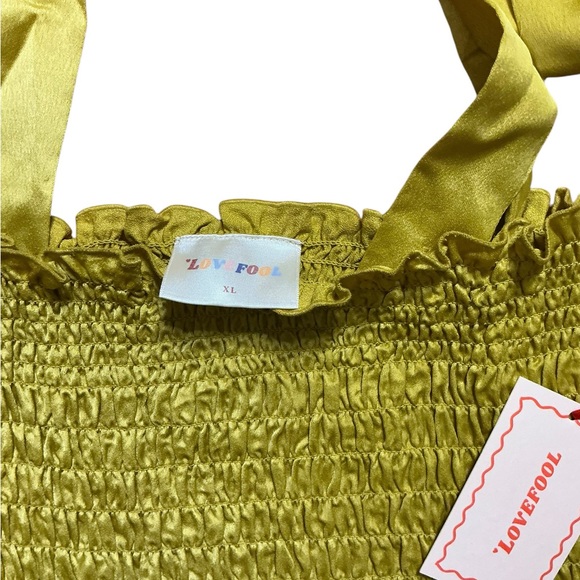 Green Smocked Ruffled Tank Top - Picture 2 of 5